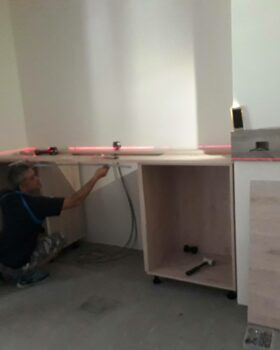 系統櫃推薦｜床頭造型｜梅特林系統櫃媒合中心