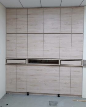 系統櫃推薦｜床頭造型｜梅特林系統櫃媒合中心